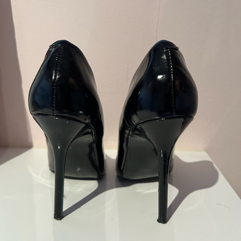 Black heels Steve Madden